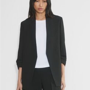Aritzia Babaton Power Hip Crepe Blazer Black Size 10 Career Professional